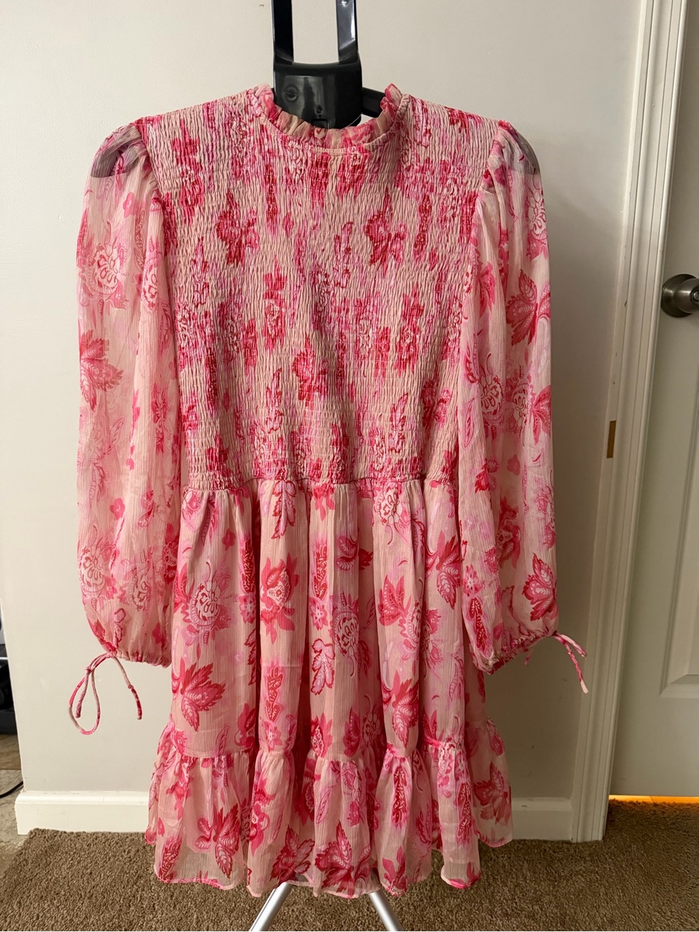 Selfie Leslie Pink Floral Smocked Mini Dress
